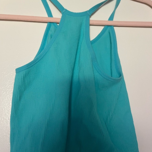 Turquoise Ribbed Crop Tank Top - Picture 4 of 4
